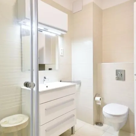 Boutique With Free Swimming Pool And Parking * 布达佩斯