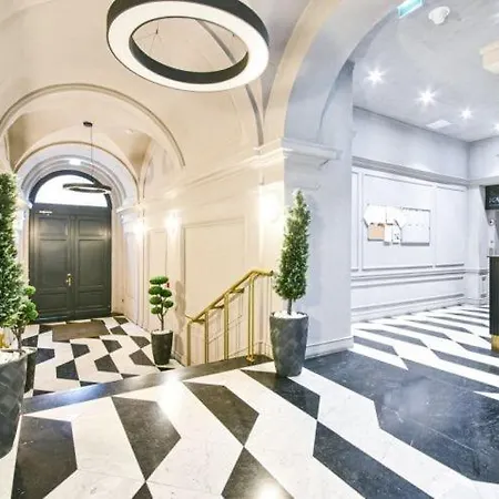 Apartment Boutique With Free Swimming Pool And Parking