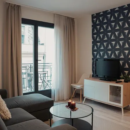 Boutique With Free Swimming Pool And Parking Budapeszt