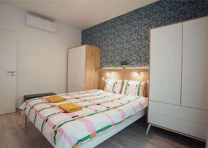 Apartament Boutique With Free Swimming Pool And Parking