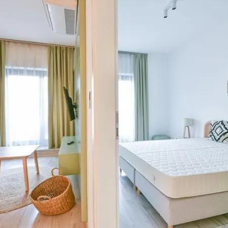 Boutique With Free Swimming Pool And Parking Budapest