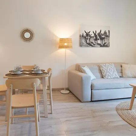 Boutique With Free Swimming Pool And Parking Budapeste