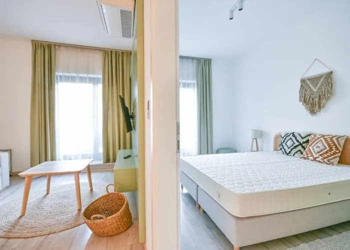 Boutique With Free Swimming Pool And Parking Budapeste